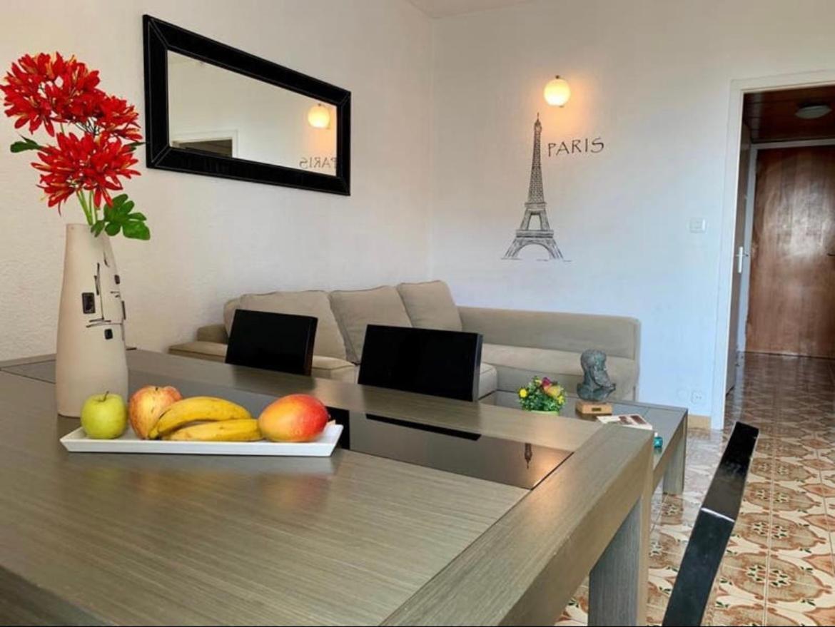 Nice Apartamen โยเรตเดมาร์ ภายนอก รูปภาพ