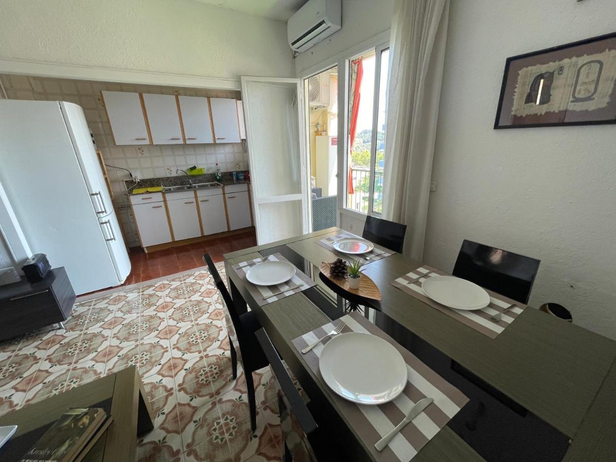 Nice Apartamen โยเรตเดมาร์ ภายนอก รูปภาพ
