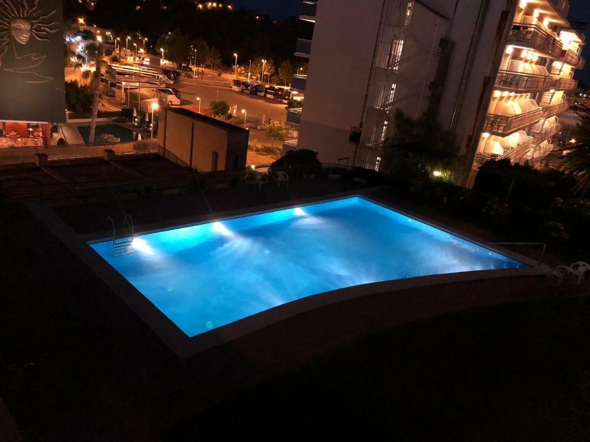 Nice Apartamen โยเรตเดมาร์ ภายนอก รูปภาพ
